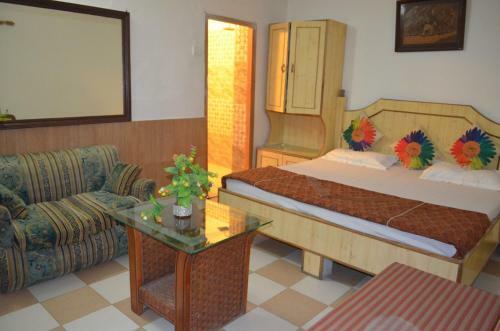 Hotel Centre Point Resorts & Club Palampur