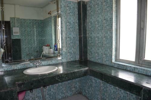 Hotel Centre Point Resorts & Club Palampur