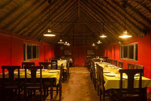 Hotel Upvan Wildlife Resort - Pura Stays