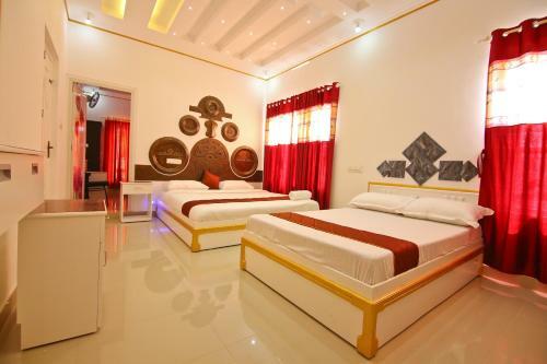 White Gold Palace