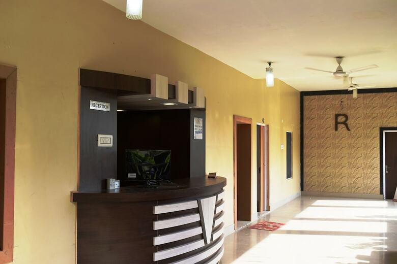 Hotel Ritumbhara Resort