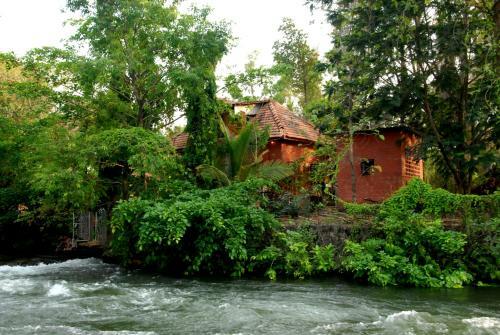 Rippling Edge Gadhok Cottage