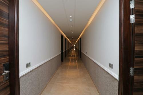 Oyo 12464 Hotel C Pearls
