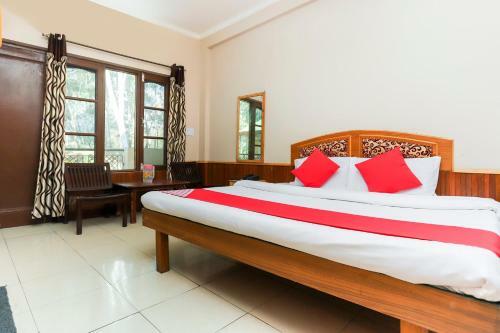 Hotel Oyo 60812 Ocimum Palace