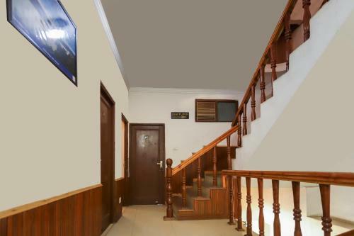 Hotel Oyo 60812 Ocimum Palace