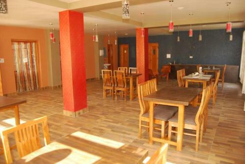 Hotel River View Resort
