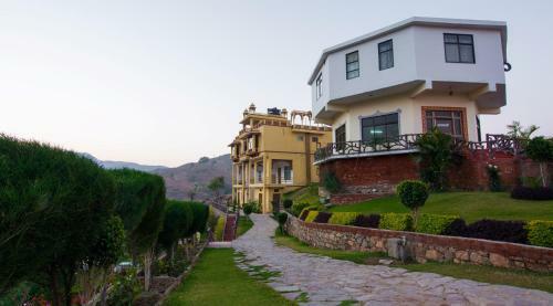 Hotel Lake Alpi Kumbhalgarh