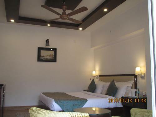 Hotel Econostay Misty Oaks