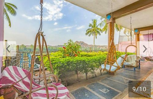 Hostal Archana Guest House River View