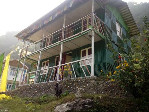 Vamoosetrail Pedong Village Resort