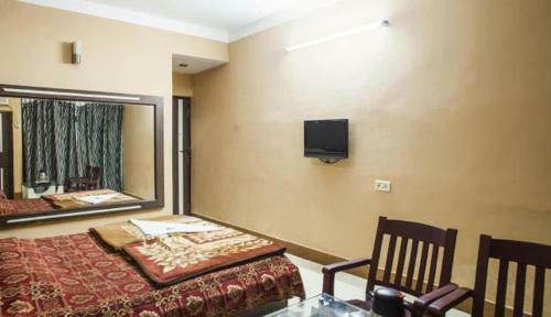Hotel Larica Holiday Inn Tarapith