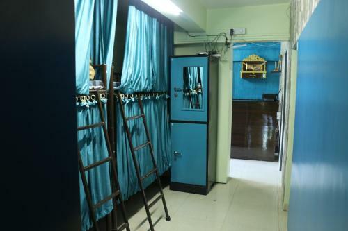 Hostal Ashirwad Guest House (male Only)