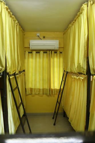 Hostal Ashirwad Guest House (male Only)