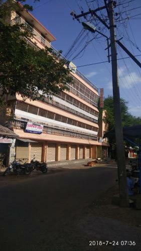 Sampath Lodge