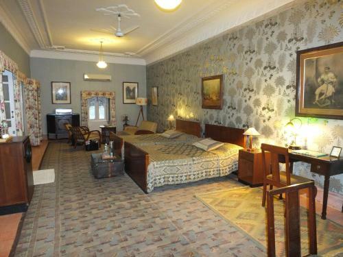 Hotel Udai Bilas Palace