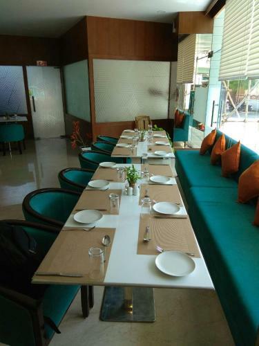 Avins Beacon Hotel - Udaipur