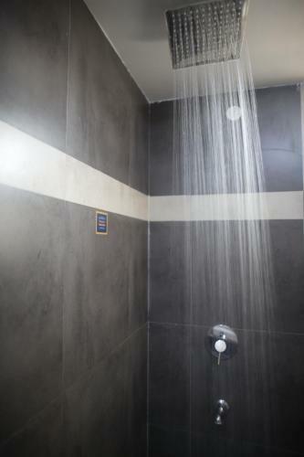 Hotel Villa Highnest - Oragadam -sriperumbudur