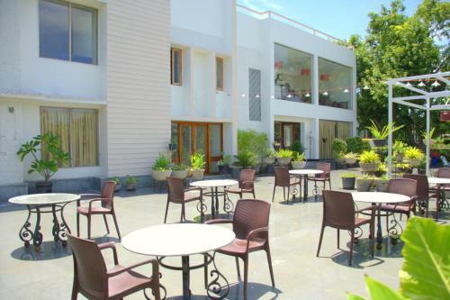 Hotel Villa Highnest - Oragadam -sriperumbudur