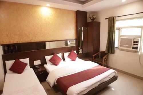 Hostal Hotel Golden Wings