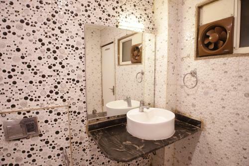Hostal Hotel Golden Wings
