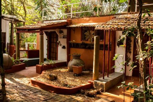 Hostal Sharnga Guest House