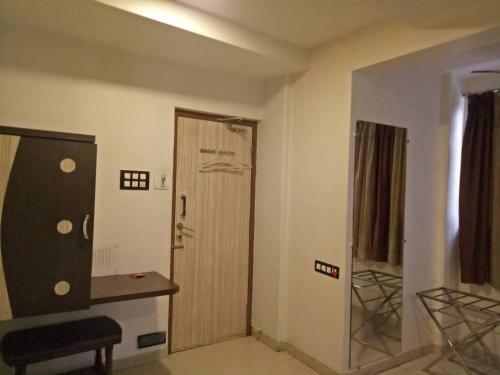 Hotel Navi Mumbai