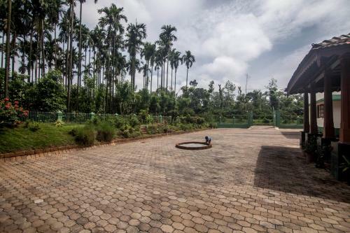 Siddhanta Manor
