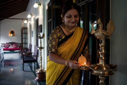 Siddhanta Manor