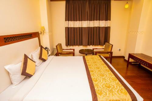 Simran Heritage(business Hotel)