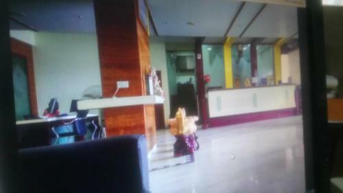 Simran Heritage(business Hotel)
