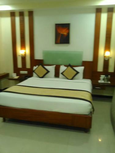 Simran Heritage(business Hotel)