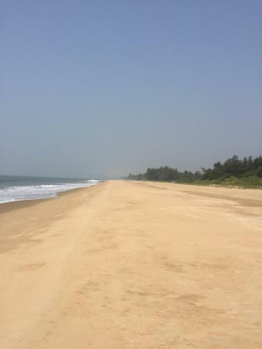 Hotel 5 Mile Beach Resort