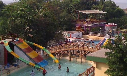 Hotel Pali Beach Resort