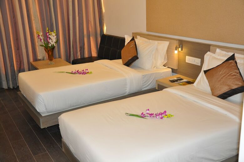 Mango Hotels Tansha Regal