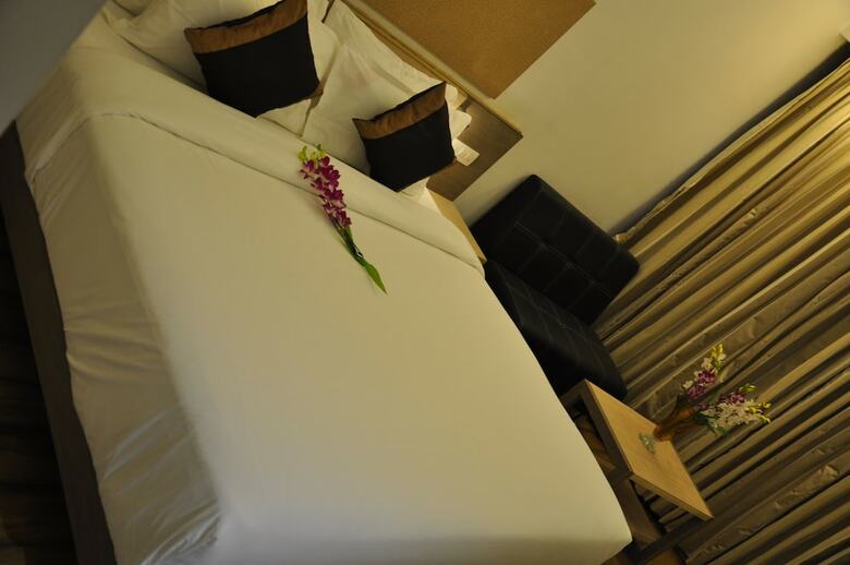 Mango Hotels Tansha Regal