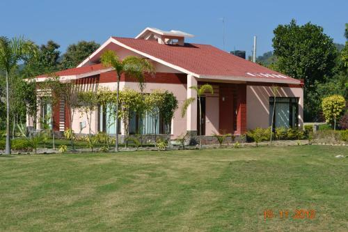 Hotel Corbett Wild Iris Spa And Resort