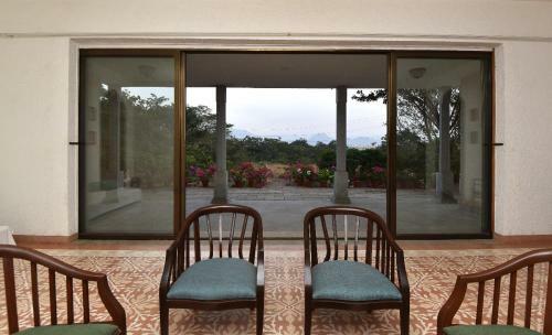 Hotel Modi's Resort Karjat