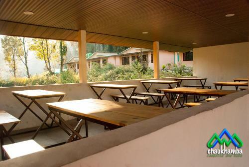 Hotel Chaukhamba Camps & Huts