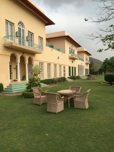 The Gateway Hotel Ramgarh, Jaipur