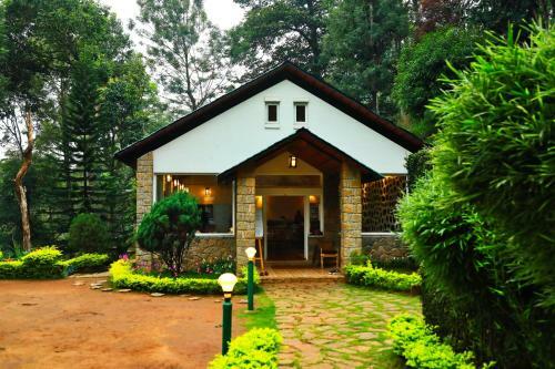 Hotel Kaivalyam Wellness Retreat