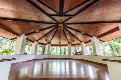 Hotel Kaivalyam Wellness Retreat