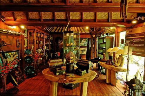 Hotel The Tree House Resort