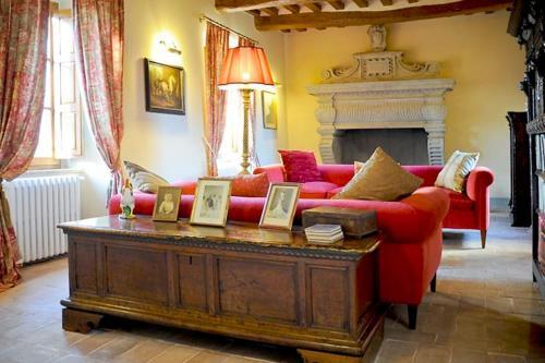 Carbonesca Villa Sleeps 22