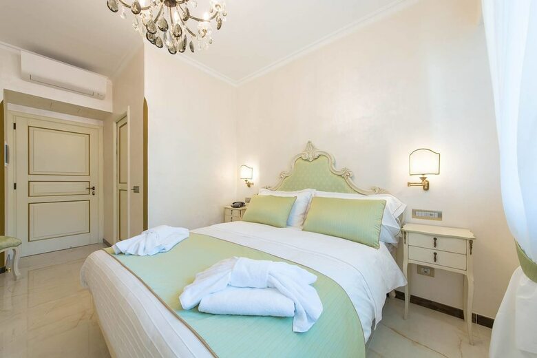 Hostal B&B Palazzo Montesanto