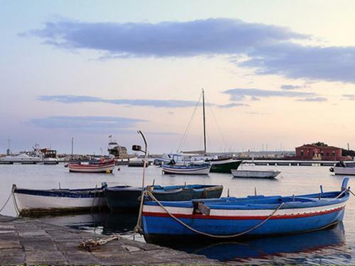 Apartamento Un Affaccio Sul Porto-res. La Vela