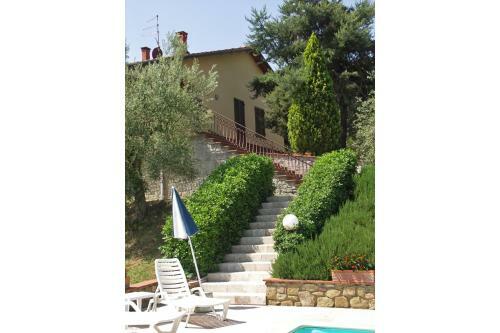 Santa Barbara-miniera Villa Sleeps 12 Pool Wifi