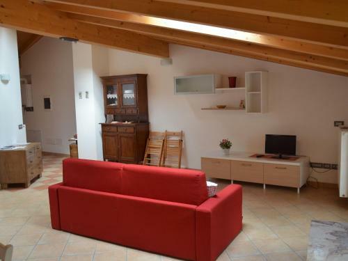 Expansive Holiday Home In Monclassico Tyrol With Garden