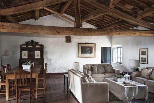 Lilliano Apartment Sleeps 6