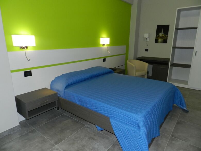 Erasmus Hotel