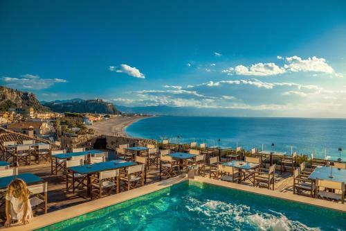 Hotel Ngonia Bay